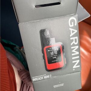 Garmin inReach Mini 2 in Orange and Black